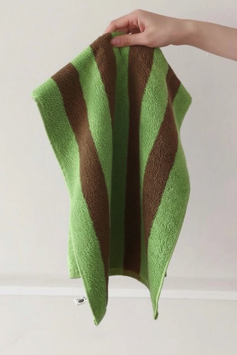 Ultra Soft Absorbent Retro Stripe Bath Towel - 100% Organic Premium Combed Cotton