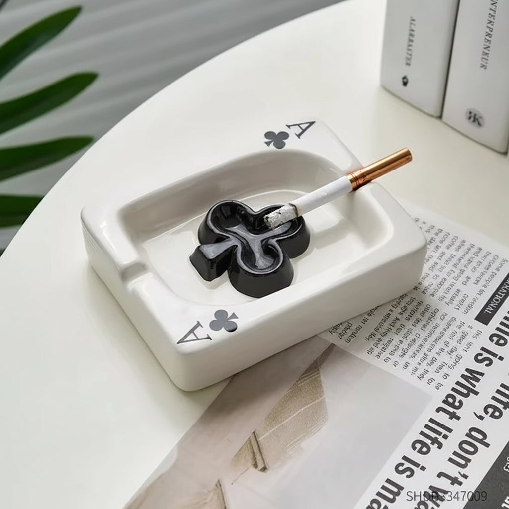Creative Playing Card Ashtray Home Decor Modern Style Living Room Table Ornaments Simple Smoking Accessories Decorative Ash Tray